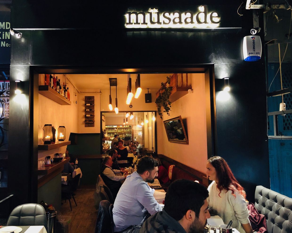 Müsaade Meyhane